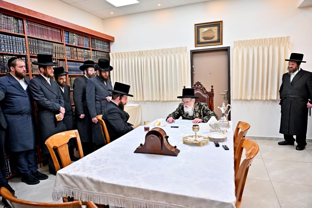 הפגישה של האדמו"ר עם שטארק
