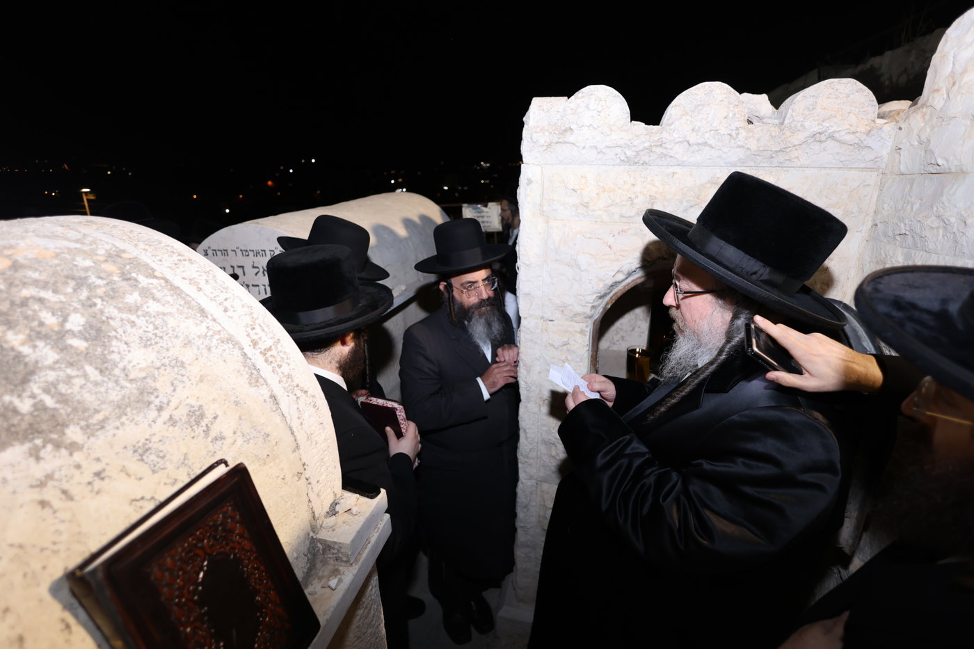 הילולא קדישא בביאלה בני ברק