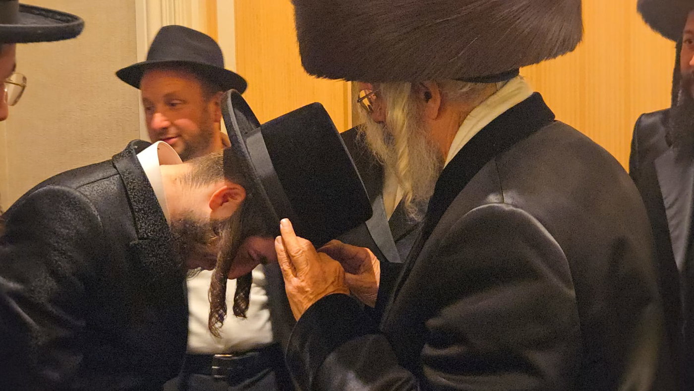 שמחת בית ניקלשבורג - סטרעטין