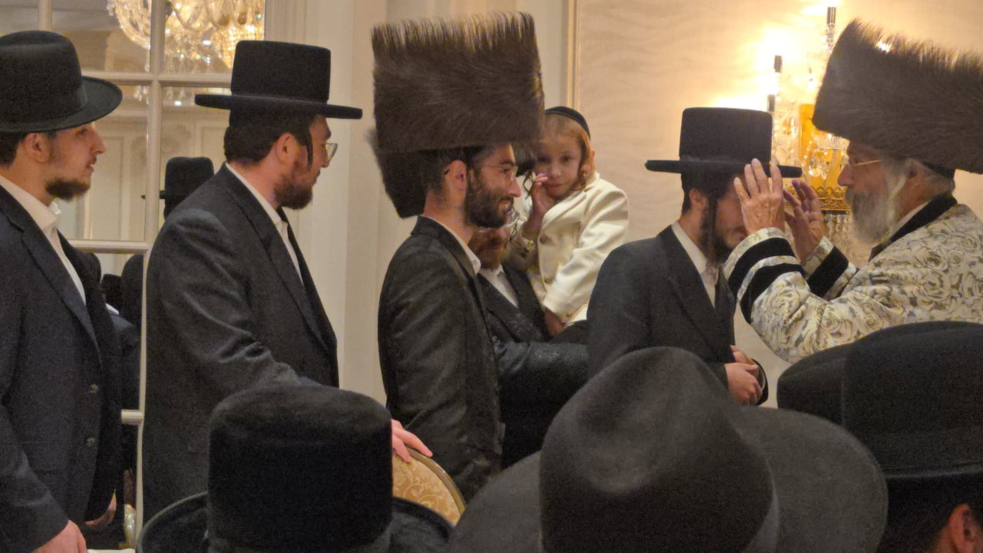 שמחת בית ניקלשבורג - סטרעטין