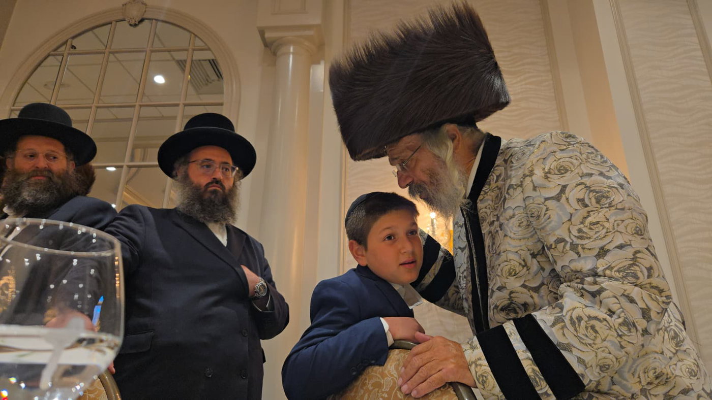 שמחת בית ניקלשבורג - סטרעטין