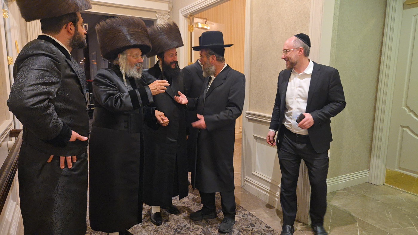שמחת בית ניקלשבורג - סטרעטין