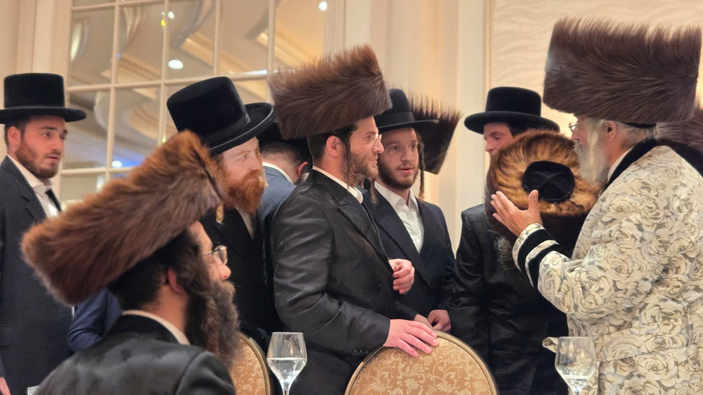 שמחת בית ניקלשבורג - סטרעטין