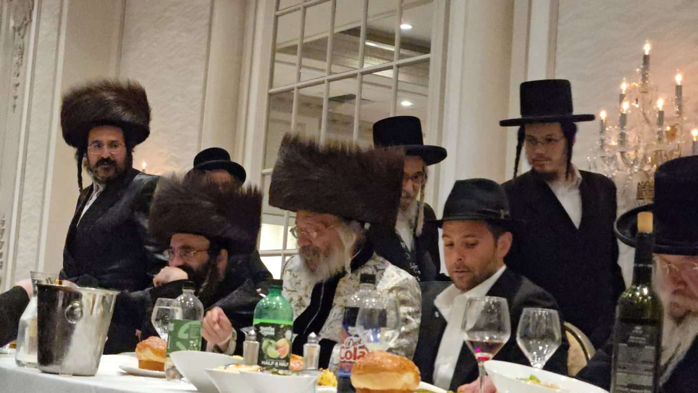 שמחת בית ניקלשבורג - סטרעטין