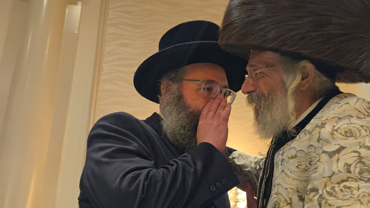 שמחת בית ניקלשבורג - סטרעטין