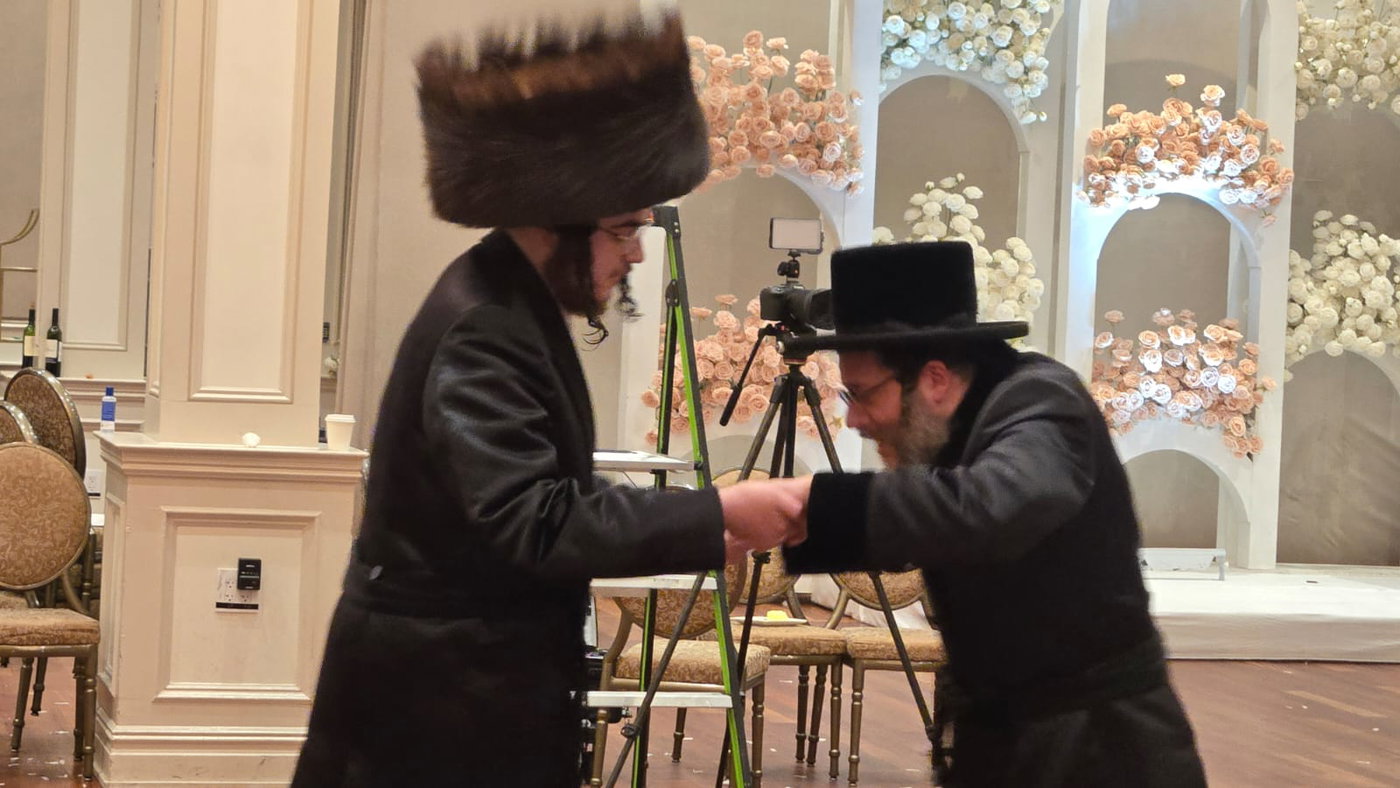 שמחת בית ניקלשבורג - סטרעטין