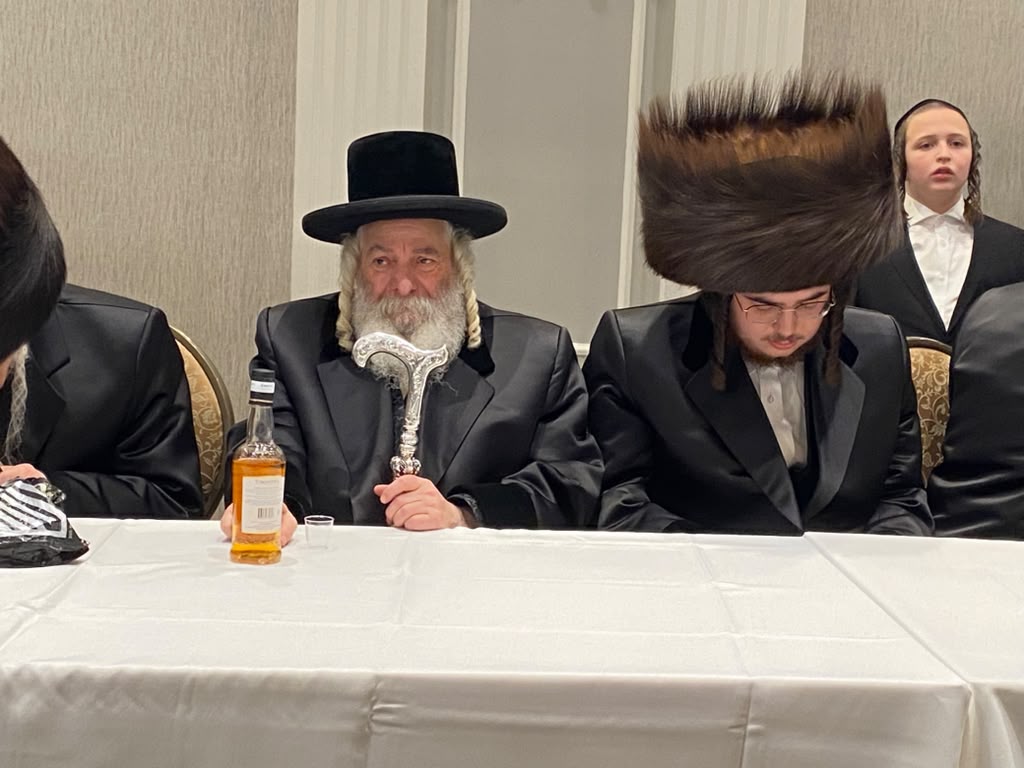 שמחת בית ניקלשבורג - סטרעטין