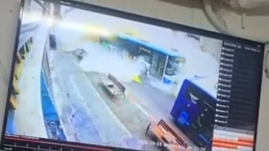 רגע קריסת הבניין בתל אביב