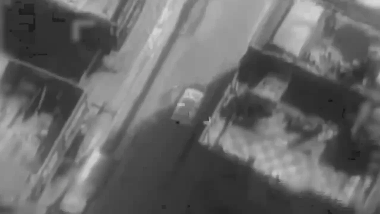 צה"ל חיסל מפקד חמאס שהחזיק חטופים בשבי | תיעוד דרמטי מרגע החיסול 