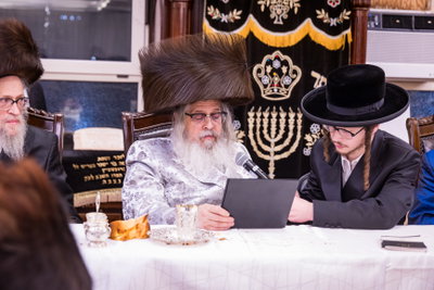 שמחת התנאים בחצרות סאטמר ברעזשאן