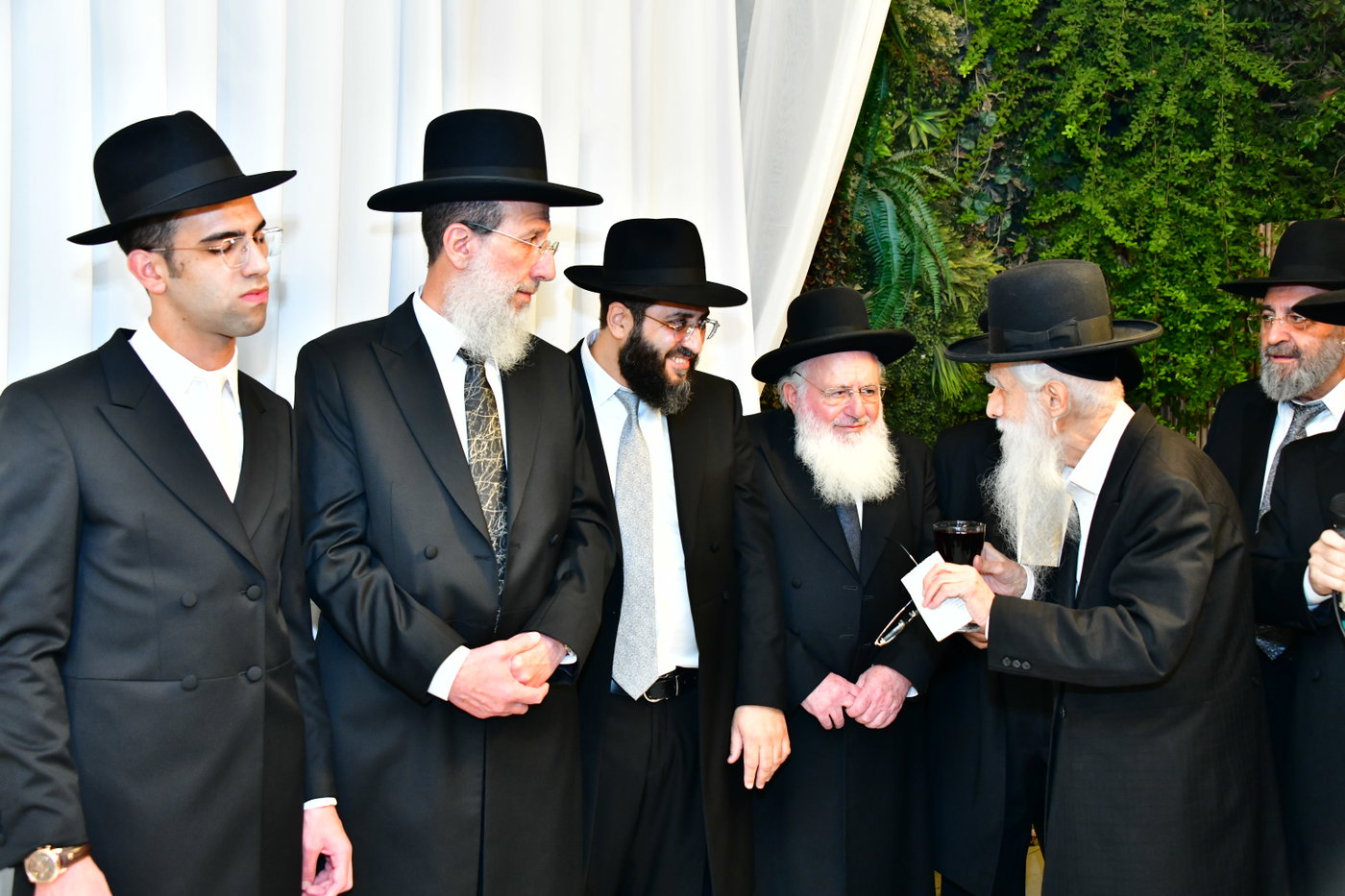 שמחת נישואי נכד הגר"י כהן