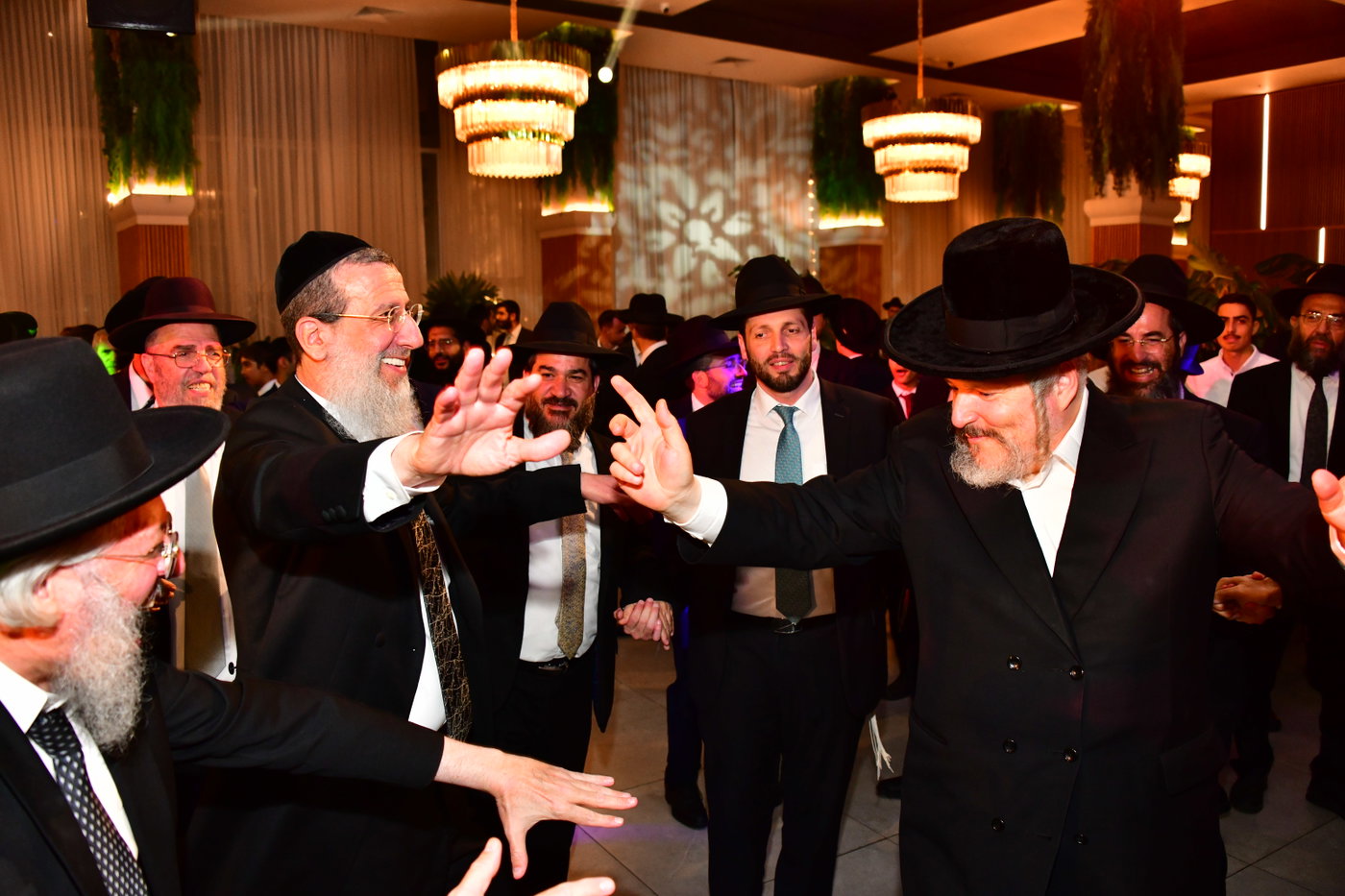 שמחת נישואי נכד הגר"י כהן