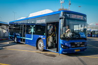 שערוריה: עשרות נוסעים חרדים נותרו תקועים בבני ברק בגלל הופעה ברמת גן