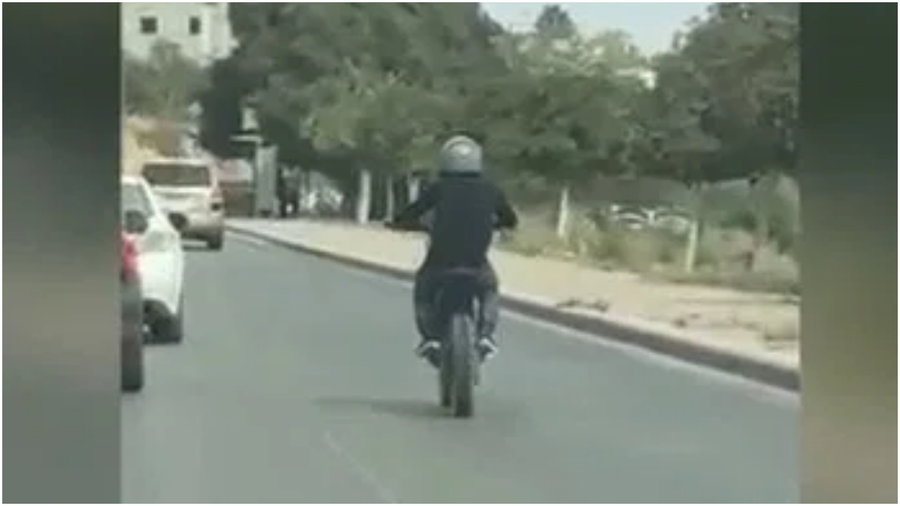 מדהים: השוטרים בדרום הופתעו לגלות למי שייך האופנוע הגנוב שתפסו