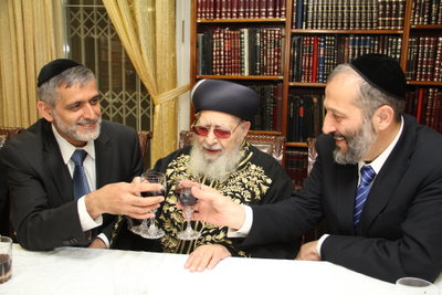 בלעדי: דרעי חוזר לרגע שבו מרן דמע וביקש "להיות מספר 2 של העוזר שלי אלי ישי"