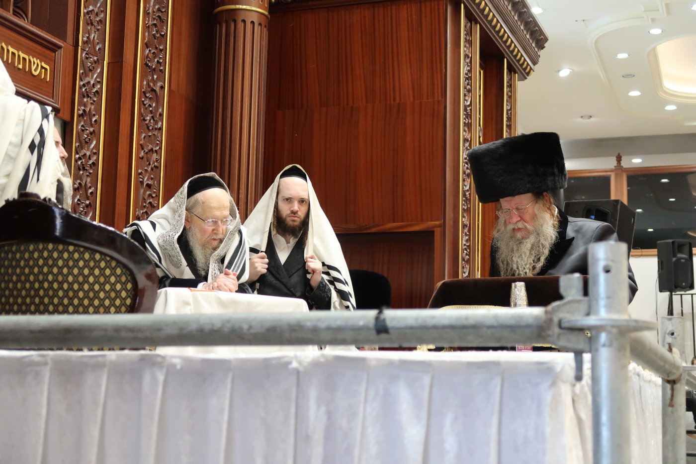שמחת הברית לנין האדמו"רים מסלונים וקוזמיר