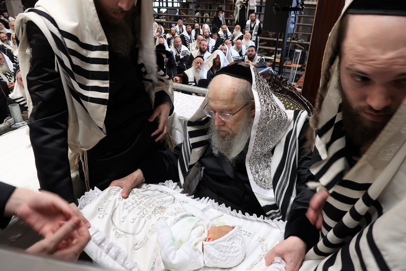 שמחת הברית לנין האדמו"רים מסלונים וקוזמיר
