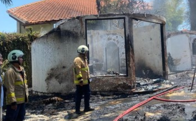 שילם ביוקר: תייר הצית וילה שלמה על תכולתה - בגלל עכביש
