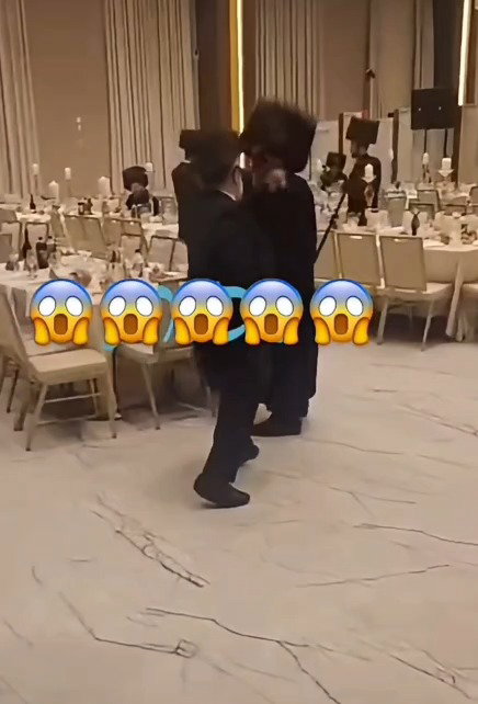 כוכב הרשת חיימו חוטף מכות בחתונה