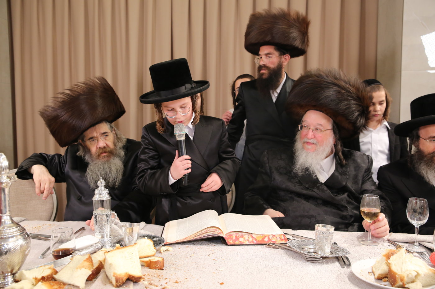 שמחת בר המצווה בחצרות טריסק - סאווראן