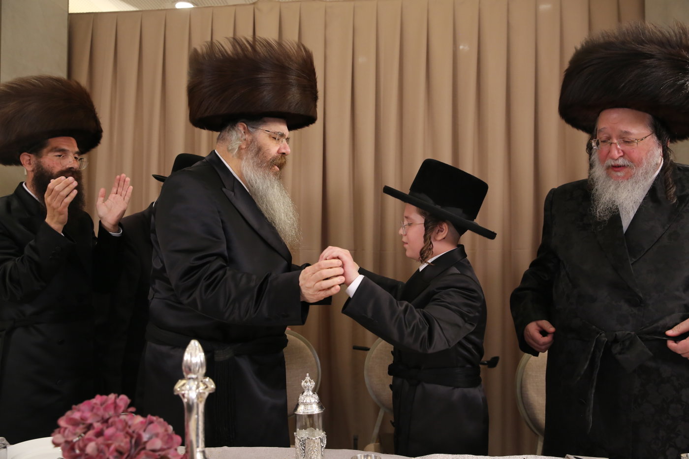 שמחת בר המצווה בחצרות טריסק - סאווראן