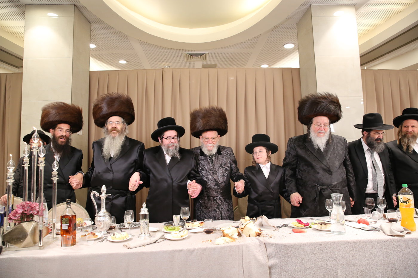 שמחת בר המצווה בחצרות טריסק - סאווראן
