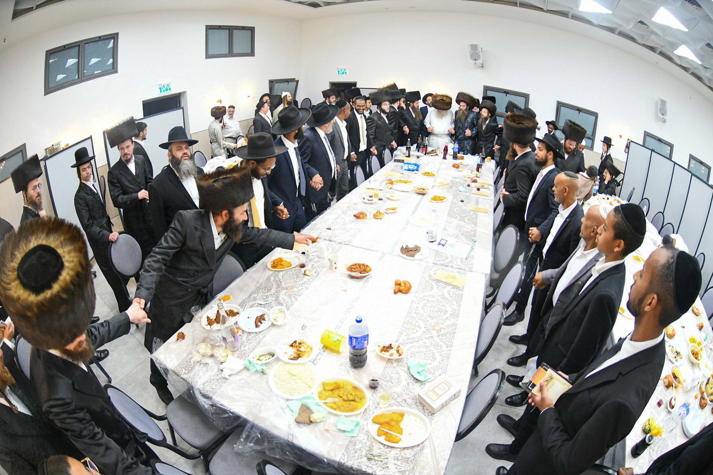 האדמו"ר ממבקשי אמונה בעמנואל