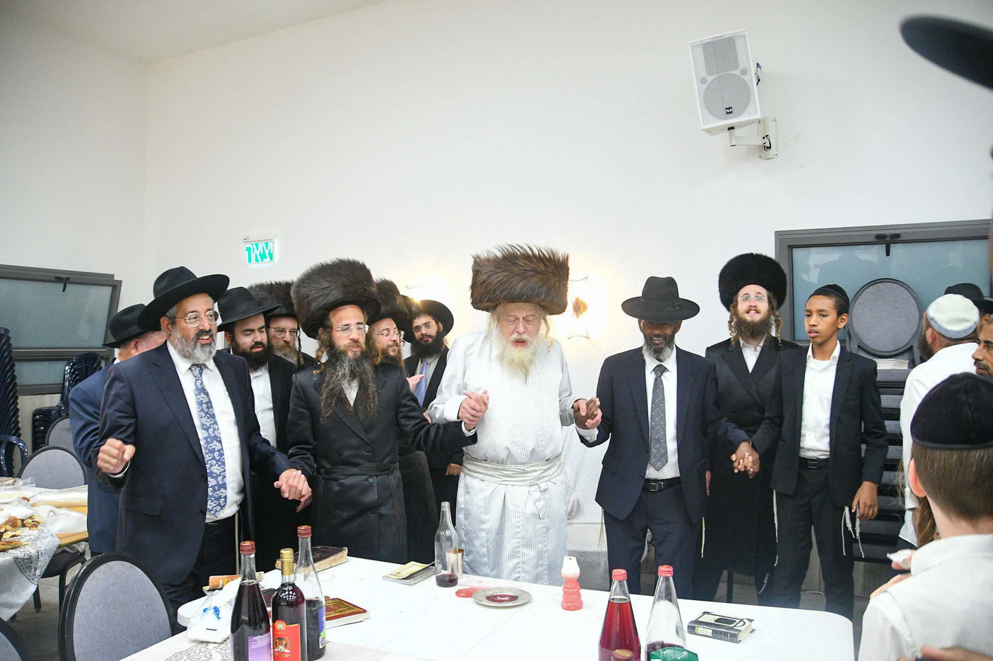 האדמו"ר ממבקשי אמונה בעמנואל