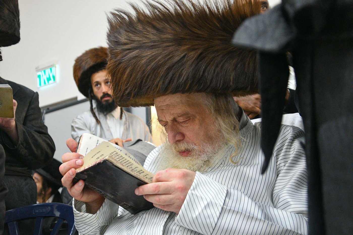 האדמו"ר ממבקשי אמונה בעמנואל