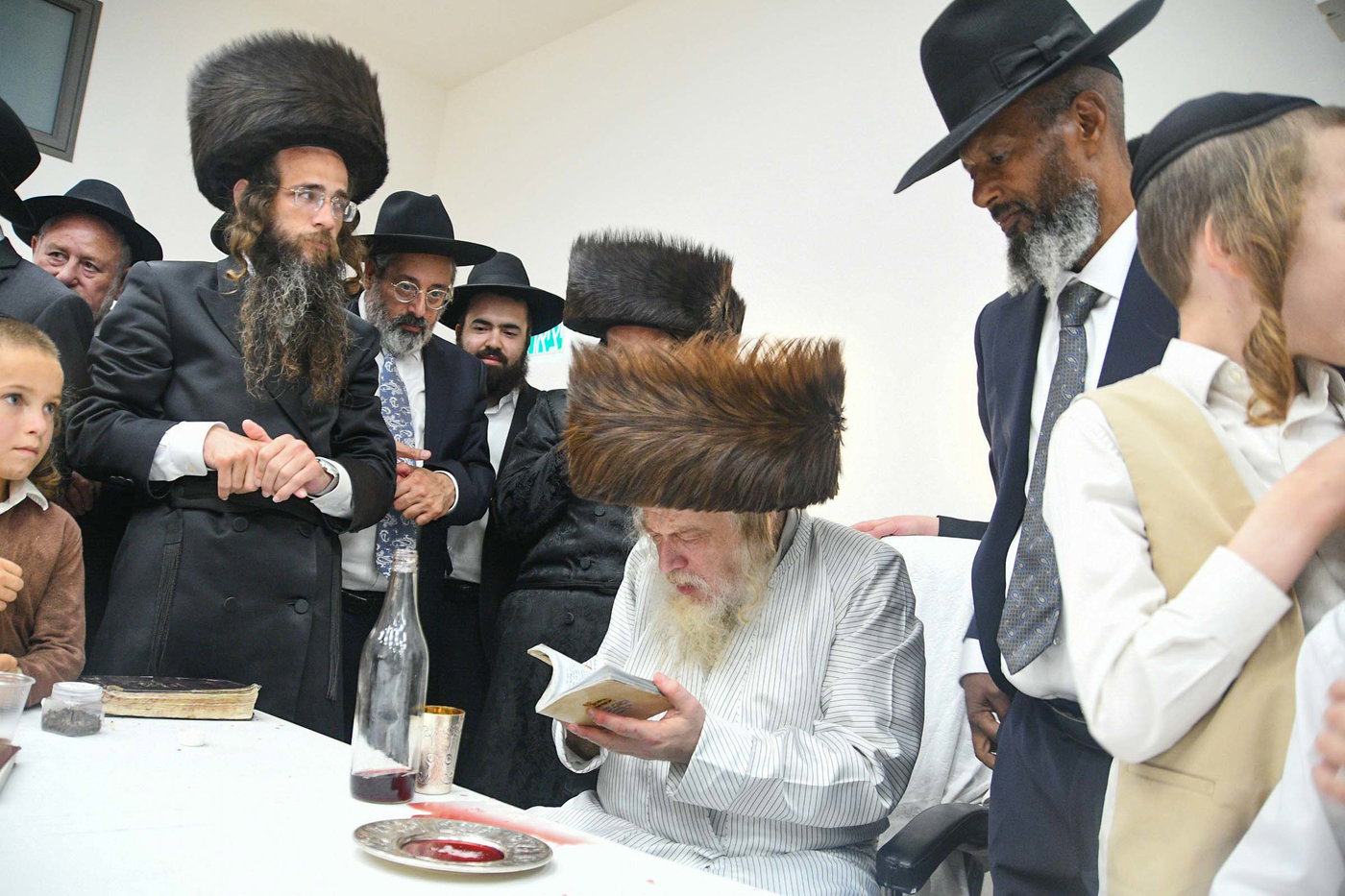 האדמו"ר ממבקשי אמונה בעמנואל
