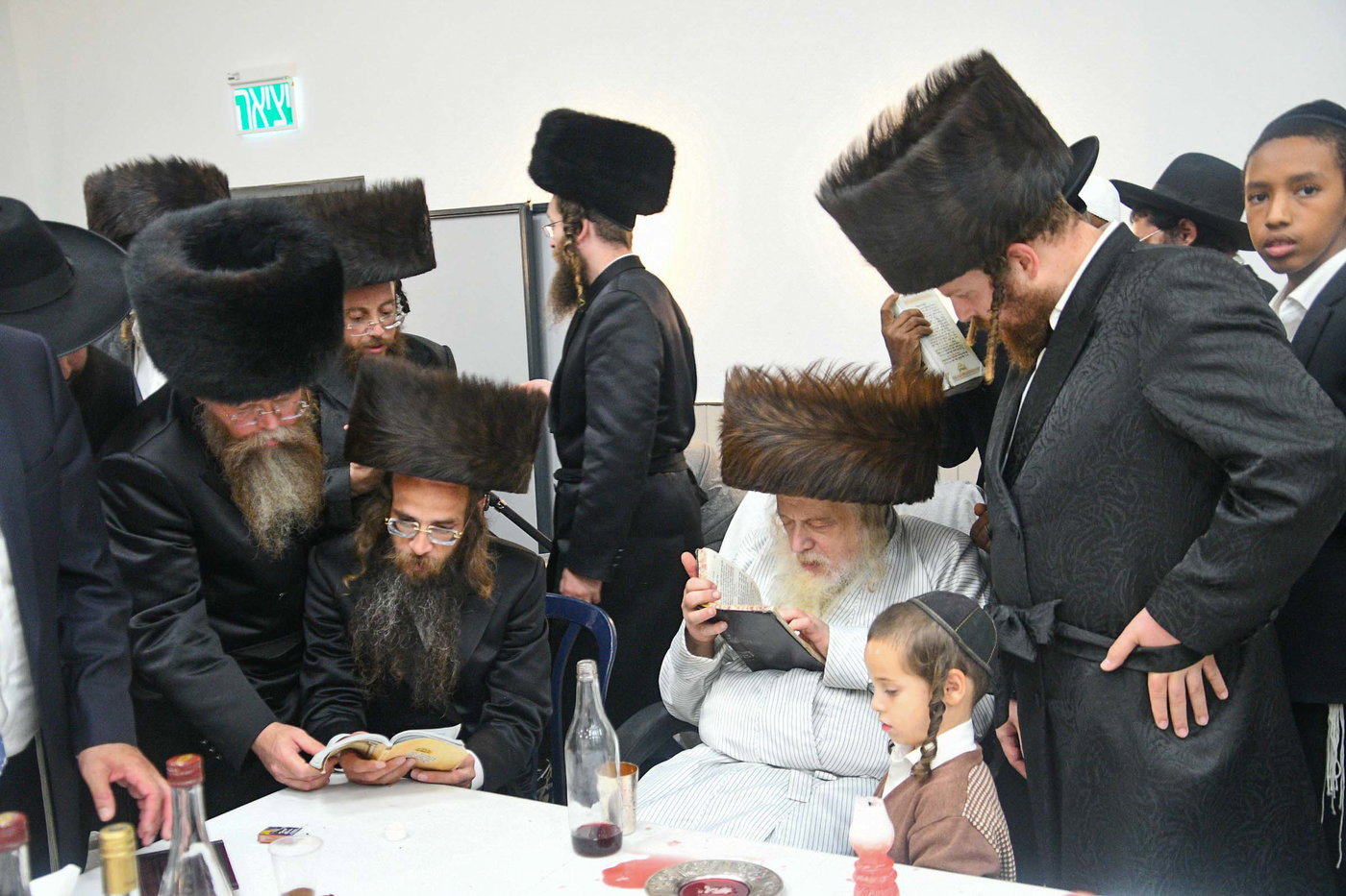 האדמו"ר ממבקשי אמונה בעמנואל