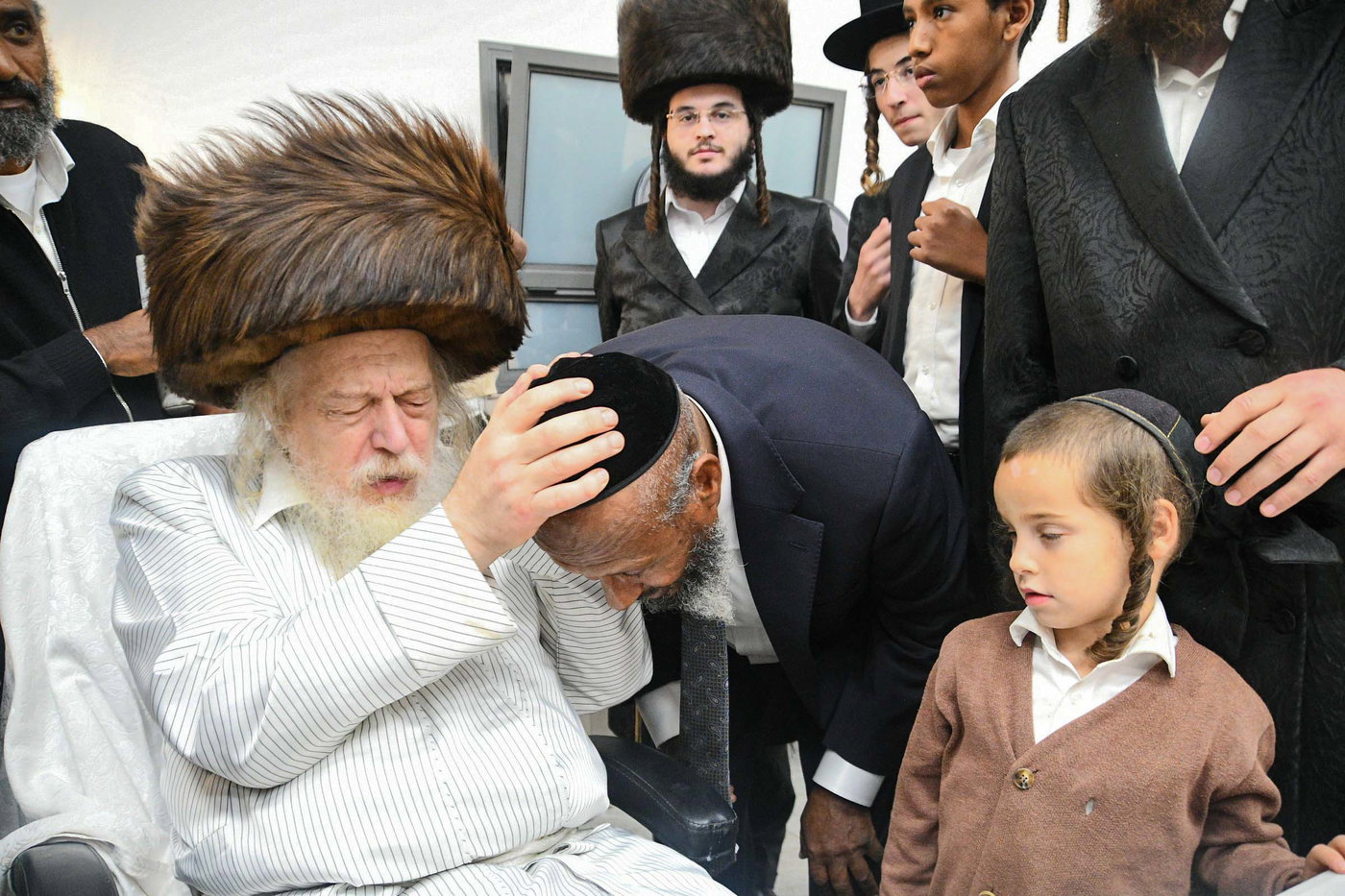 האדמו"ר ממבקשי אמונה בעמנואל