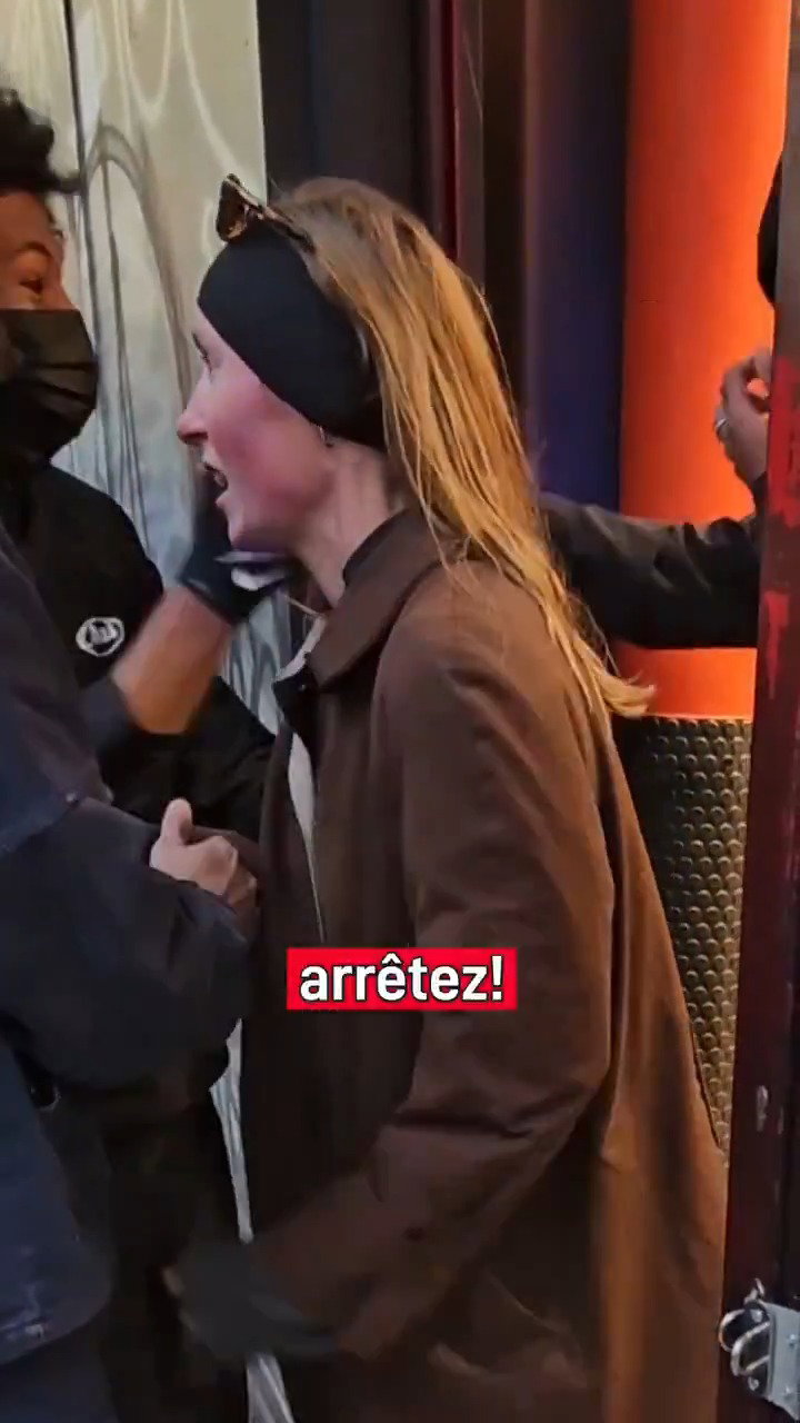 אשה מתחננת משודדים שיפסיקו את הפרעות