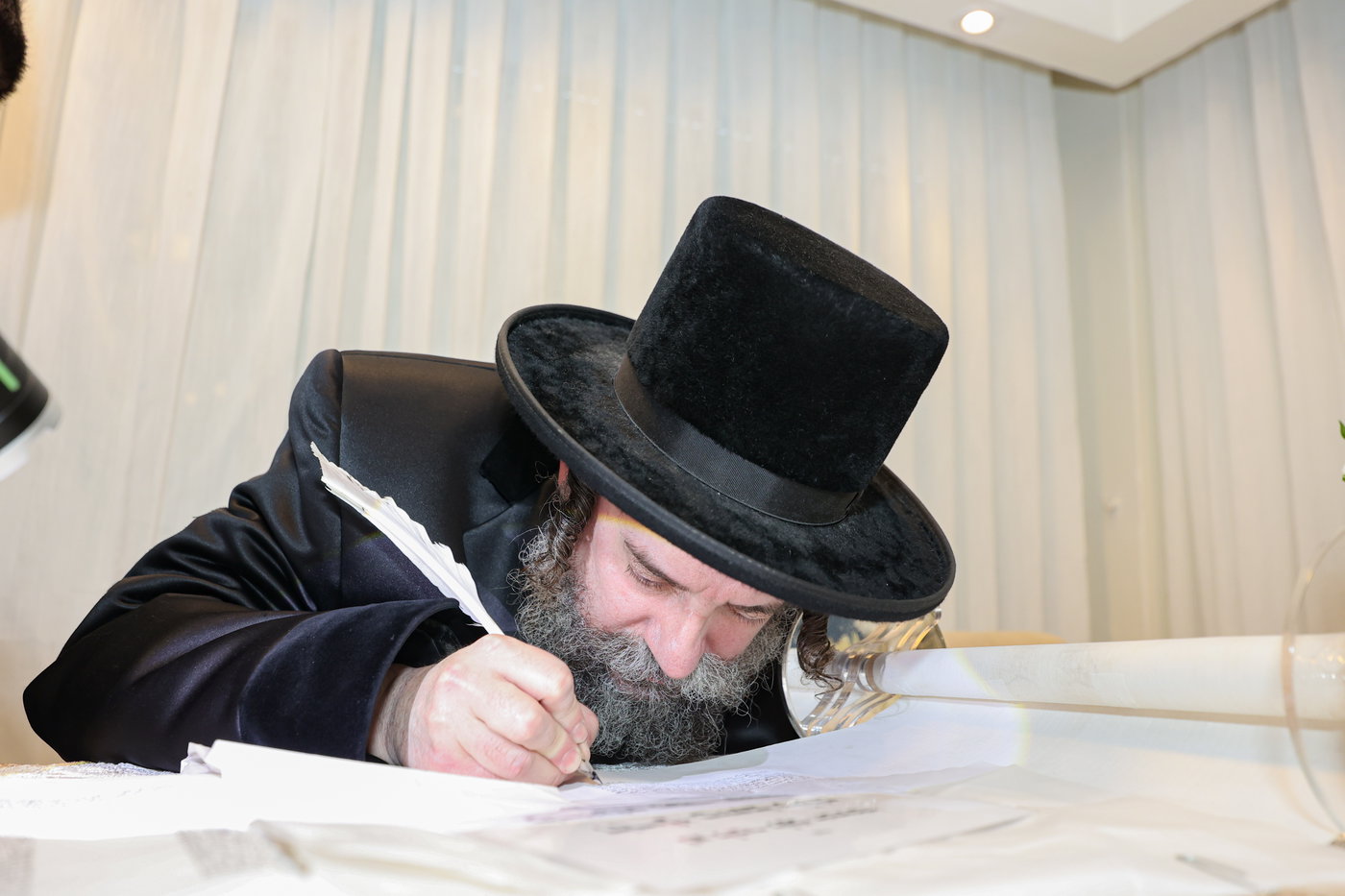 הכנסת ספר התורה