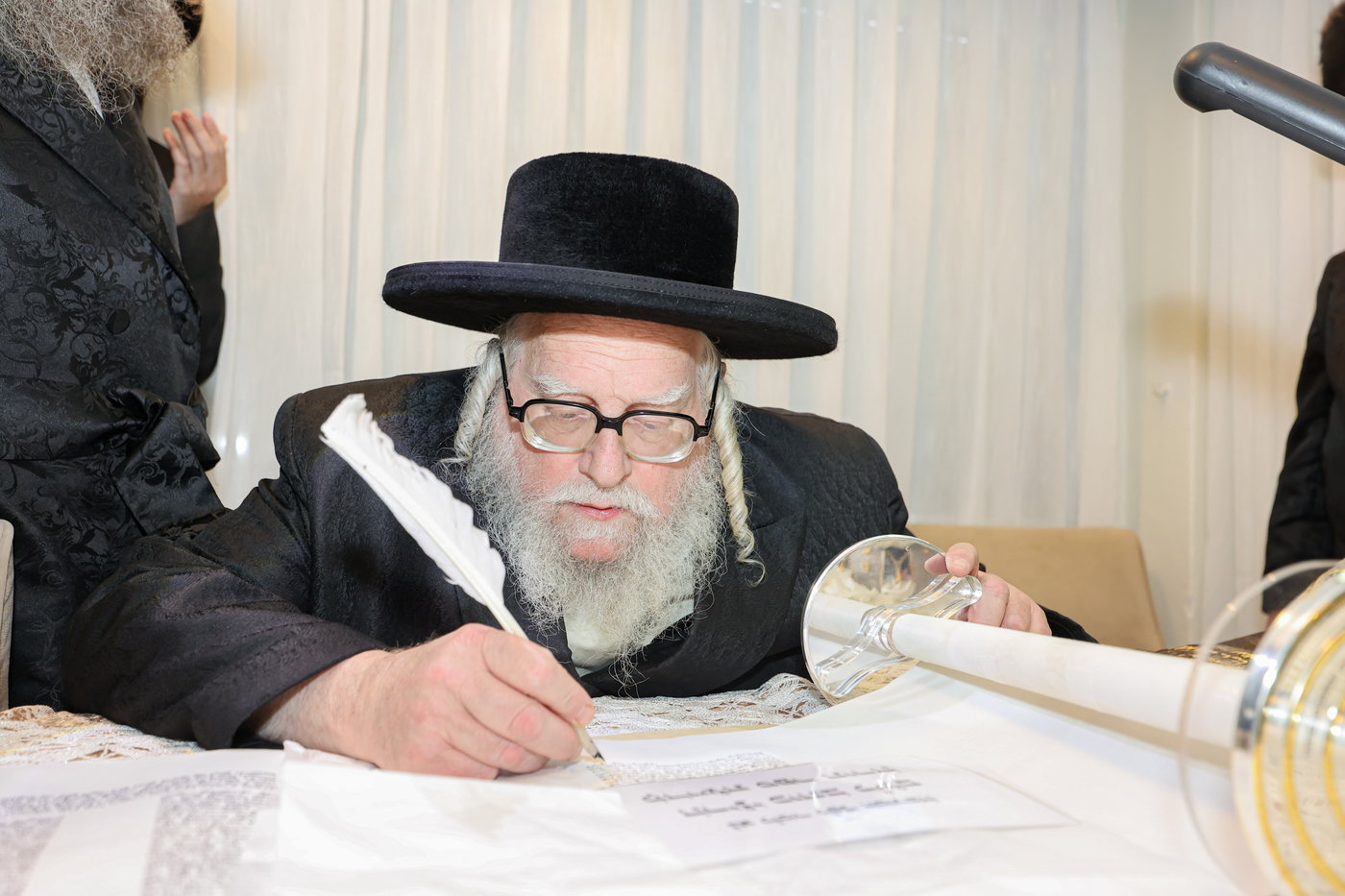 הכנסת ספר התורה