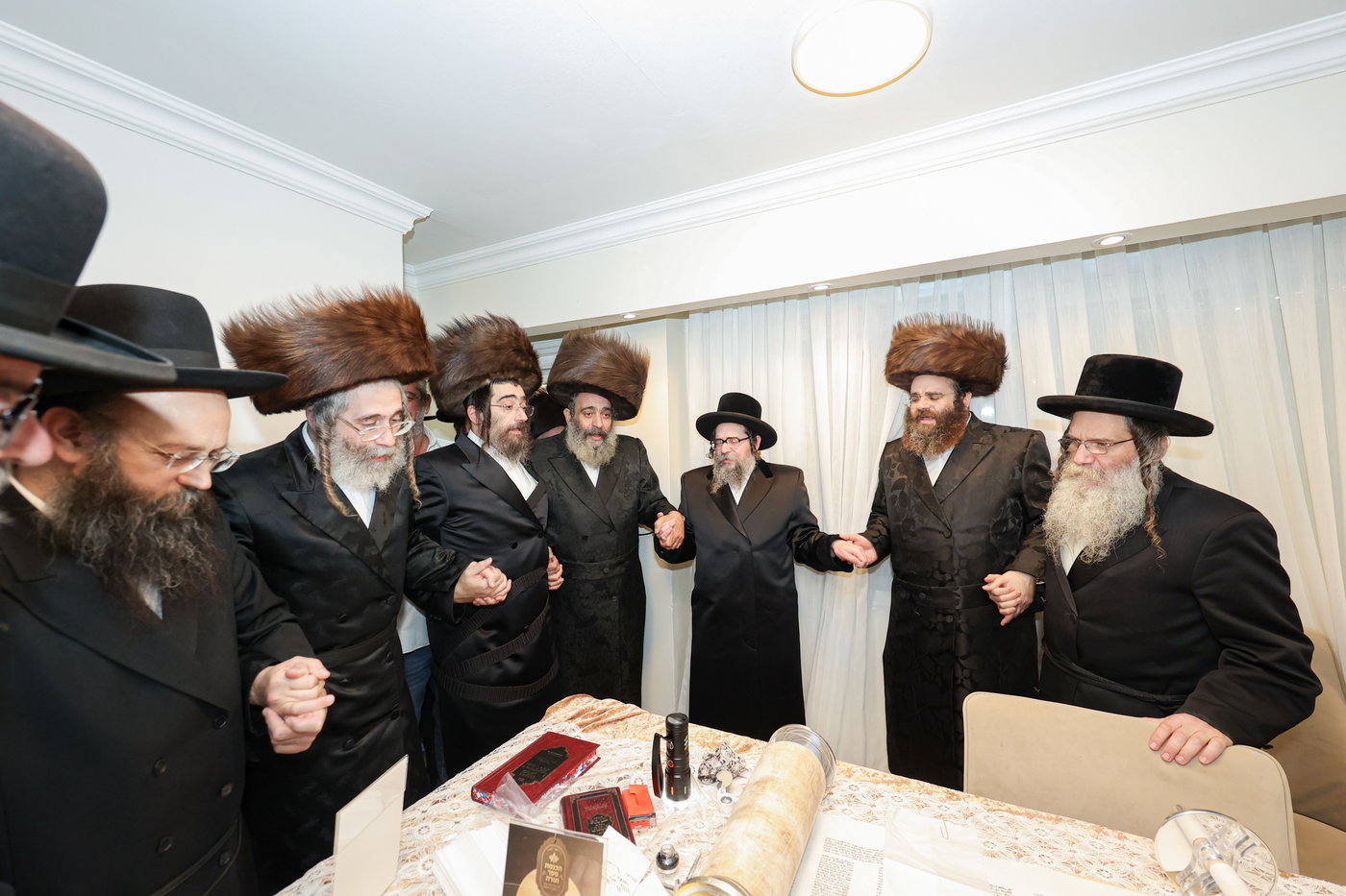 הכנסת ספר התורה