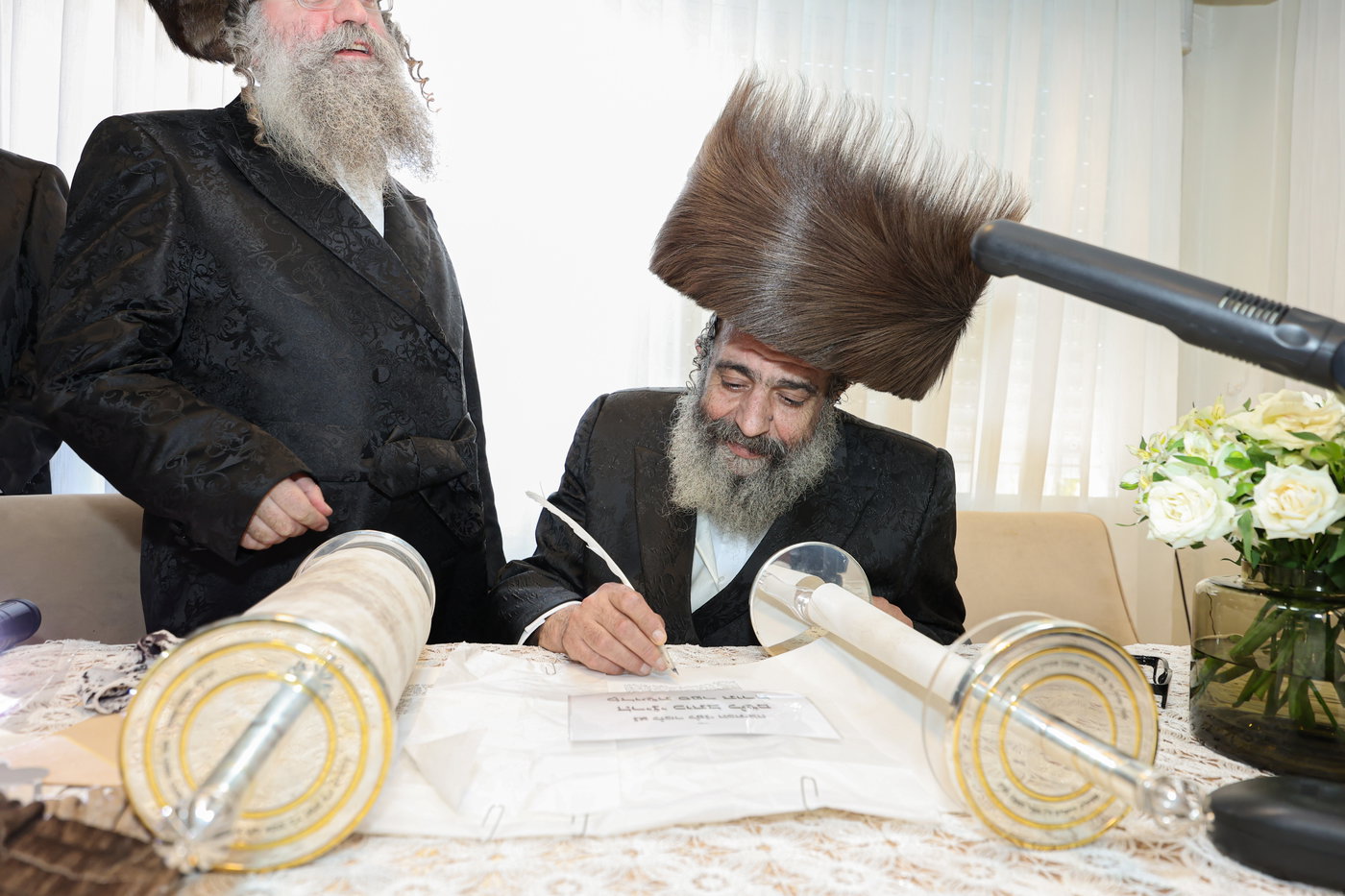 הכנסת ספר התורה