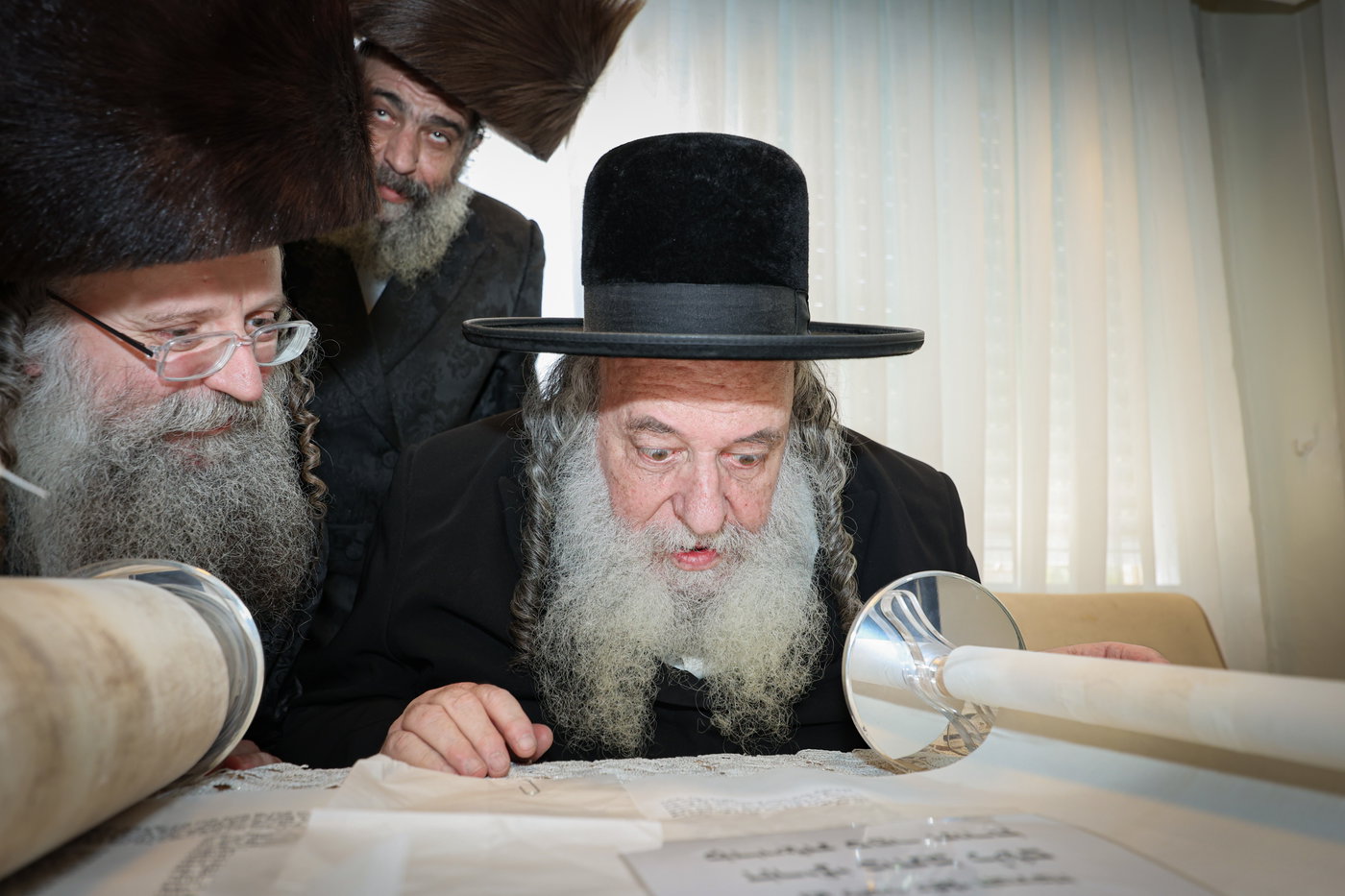 הכנסת ספר התורה