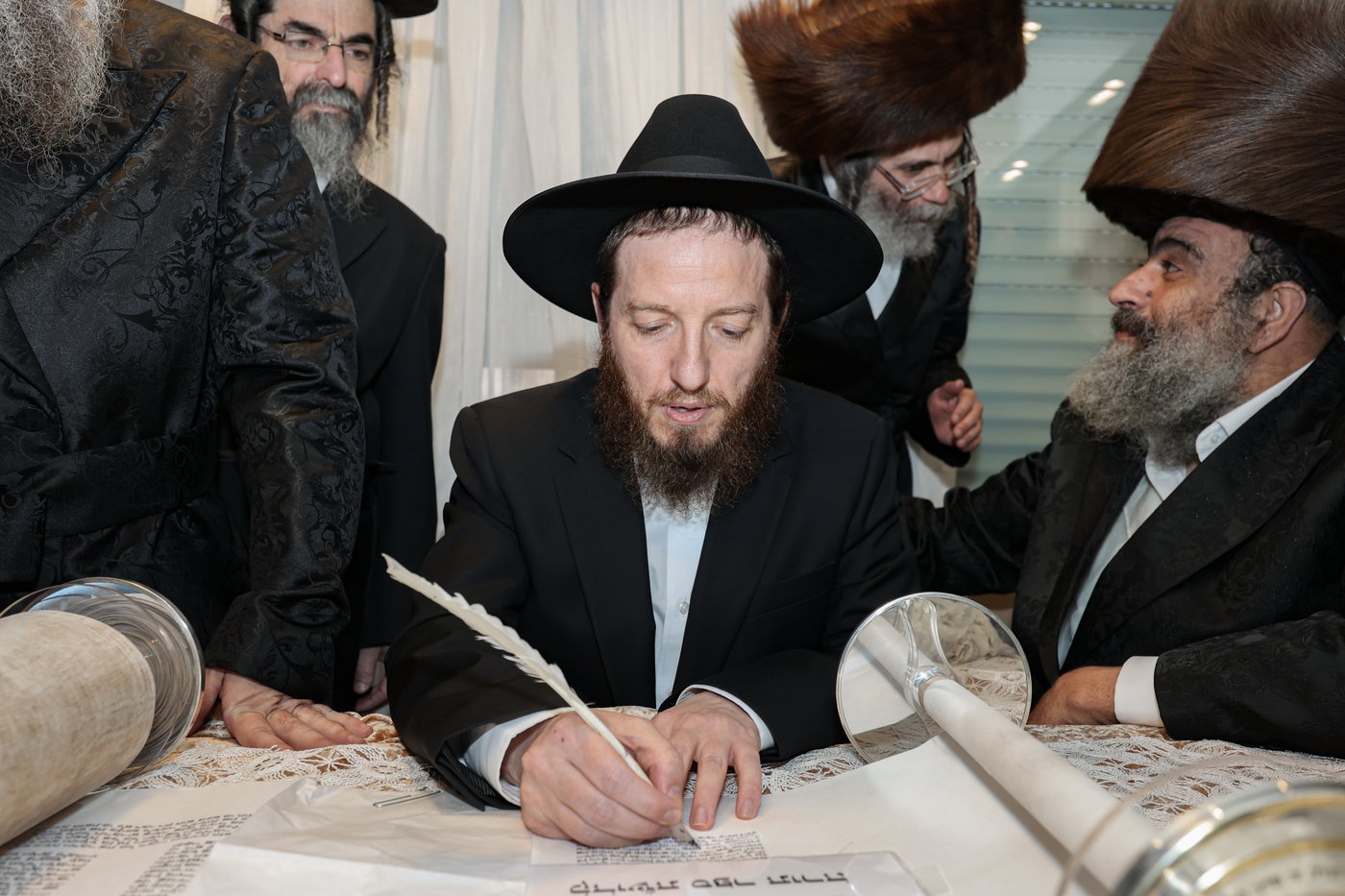 הכנסת ספר התורה