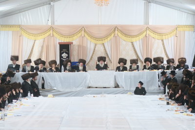 האדמו"ר מנדבורנה בשבת התאחדות במירון