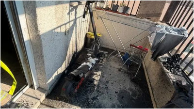 סוללת קורקינט חשמלי התפוצצה במרפסת במודיעין עילית וגרמה לשריפה