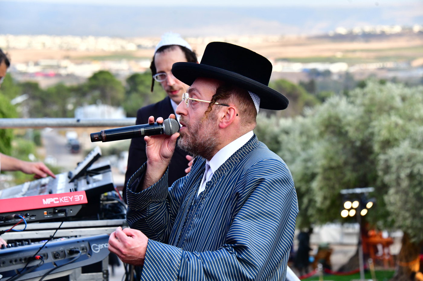 המעמד של תולדות אברהם יצחק בחצור הגלילית