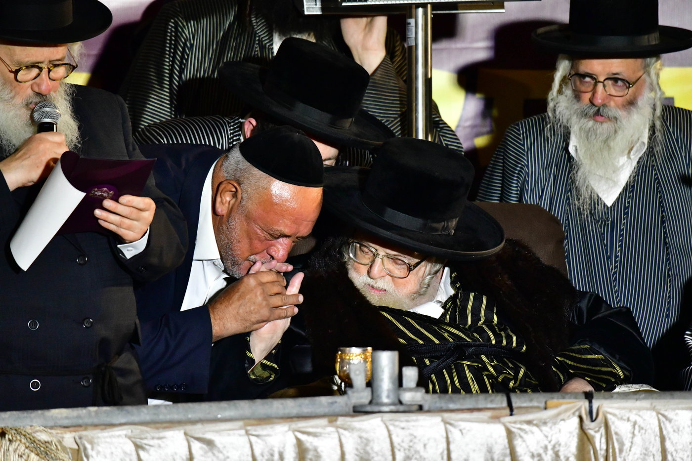 המעמד של תולדות אברהם יצחק בחצור הגלילית