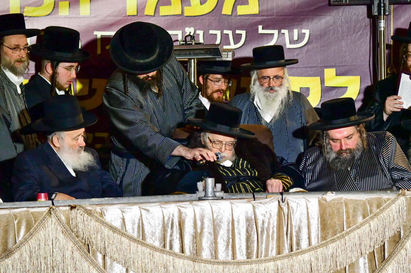 המעמד של תולדות אברהם יצחק בחצור הגלילית
