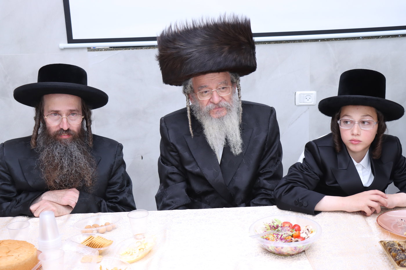 שמחת בר המצווה לנכד האדמו"ר מקוזמיר