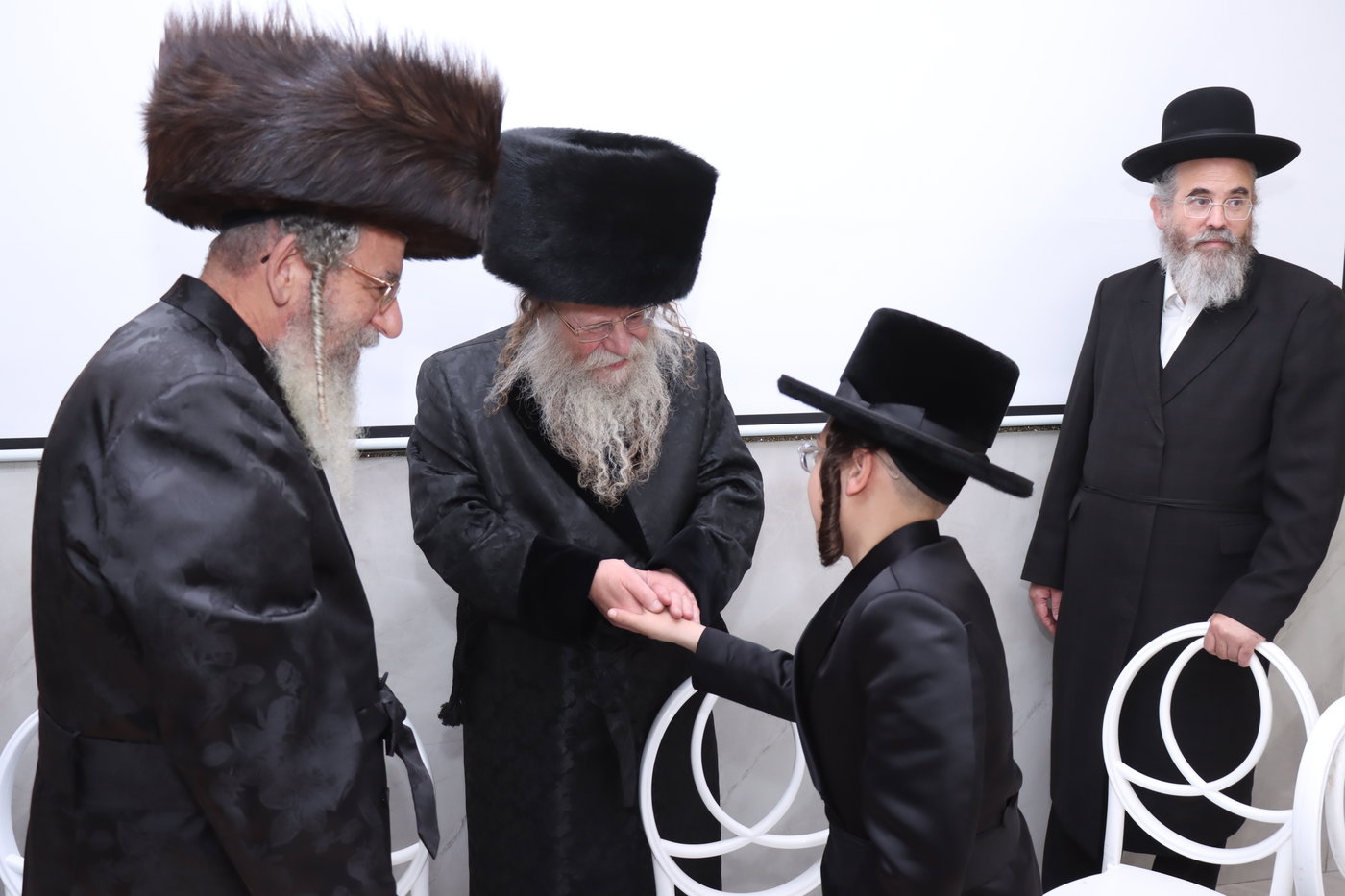 שמחת בר המצווה לנכד האדמו"ר מקוזמיר