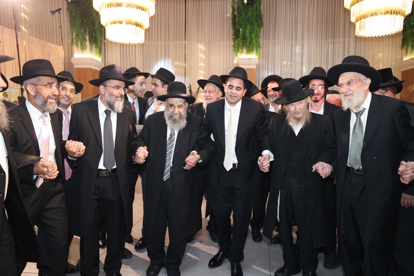 שמחת נישואי נכד הגר"מ צדקה