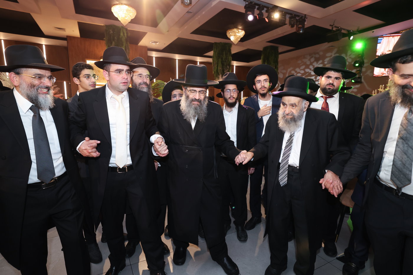 שמחת נישואי נכד הגר"מ צדקה
