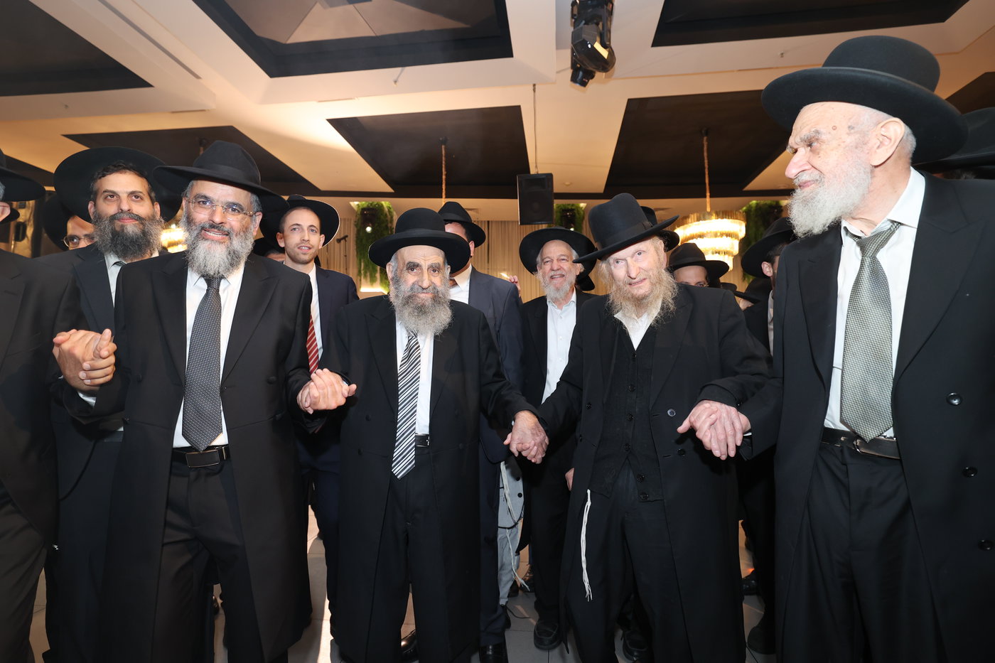 שמחת נישואי נכד הגר"מ צדקה