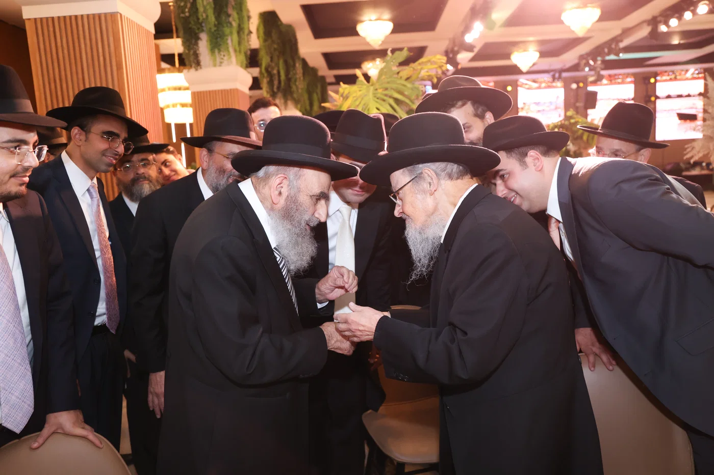 שמחת נישואי נכד הגר"מ צדקה